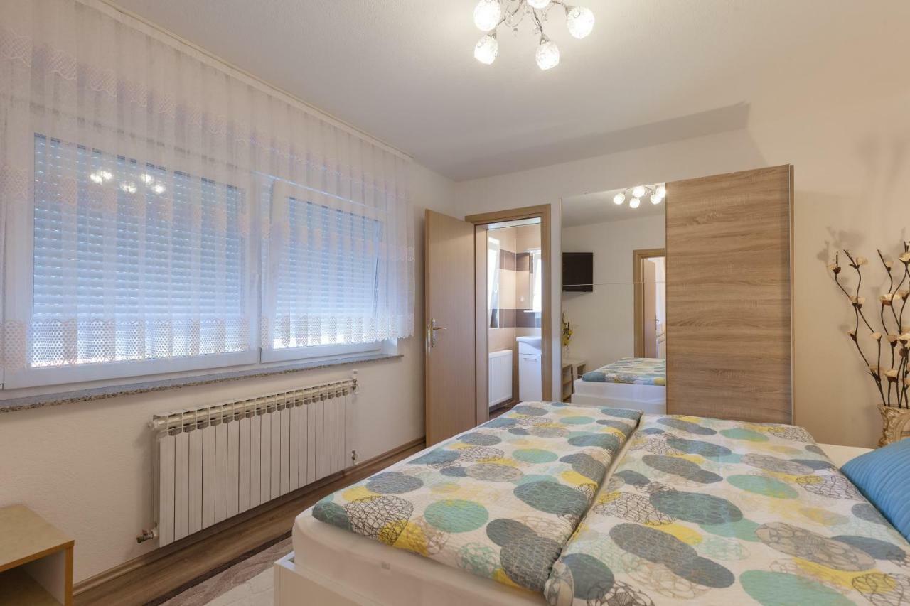 Iris Room & Apartment Slunj Buitenkant foto
